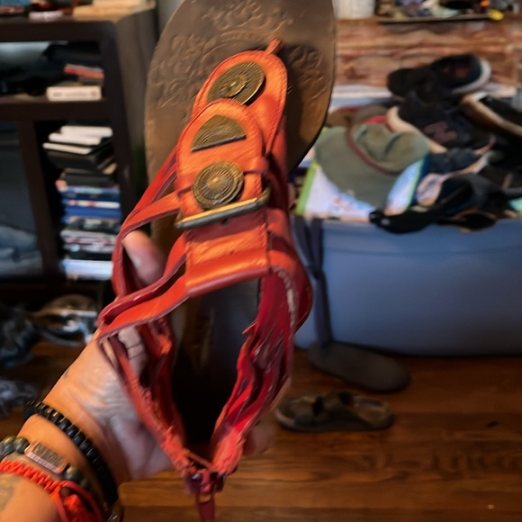 Shoes - Picture 1 of 4